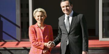 Kurti uron Von der Leyen: Mezi presim të punojmë së bashku për ta çuar Kosovën drejt anëtarësimit në Union