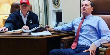 Grenell: Gëzuar ditën e flamurit të gjithë shqiptarëve, faleminderit që votuat Trumpin