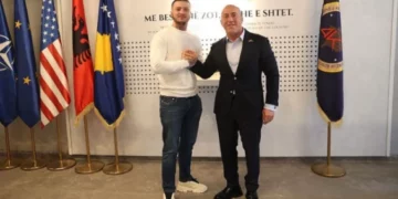 Fero takohet me Haradinajn, a po i hyn politikës?