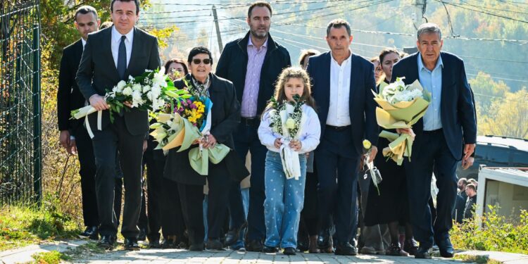 8 vjet nga vde’kja e Astrit Deharit, Kurti: Zemërimi e pikëllimi nuk na hiqet, dhe vit pas viti mungon drejtësia, mungon zbardhja e këtij rasti!