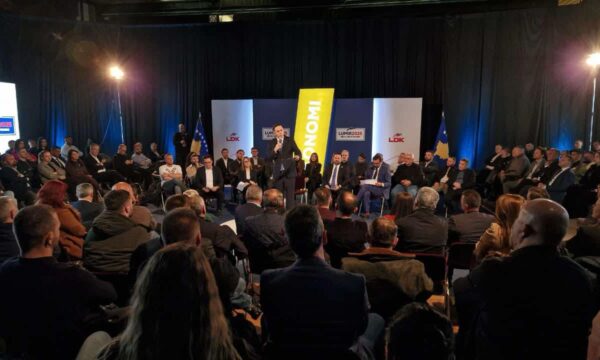 “Rruga e Re” për ekonominë, Abdixhiku: Koeficient 150 euro, rritje ekonomike dhe heqje të TVSH për produktet bazë