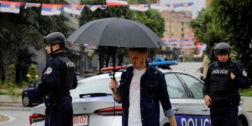 Policia e Kosovës kërkon besim në veri – qytetarët i duan “të vetët”