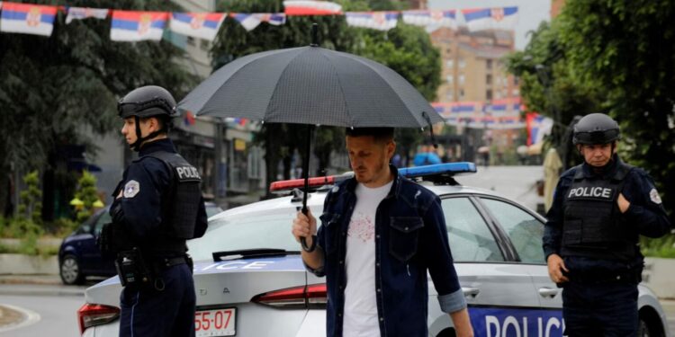 Policia e Kosovës kërkon besim në veri – qytetarët i duan “të vetët”