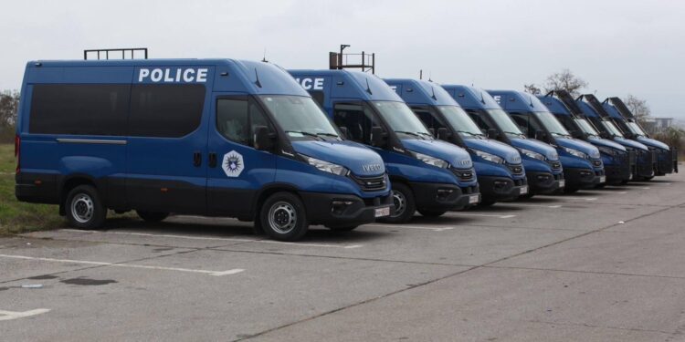 Policia e Kosovës pajiset me automjete të reja për nevoja operative