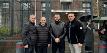 Lushtaku viziton ish-krerët e UÇK-së në Hagë: Vendin e tyre e kanë mes nesh