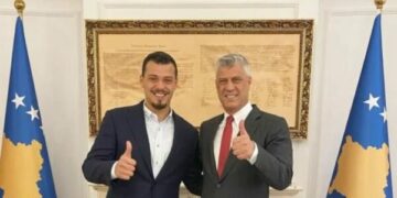 “Ati themelues i shtetit shqiptar dhe ati themelues i shtetit të Kosovës”, djali i Thaçit publikon foto të Ismail Qemalit dhe Hashim Thaçit