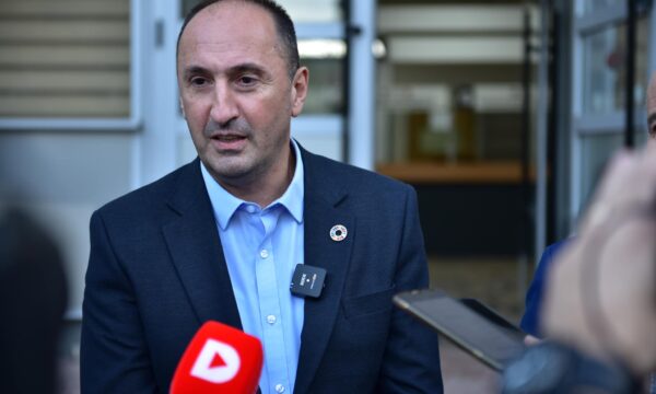 Aliu njofton për implementimin e një projekti të rëndësishëm, përfitojnë mbi 330 mijë qytetarë