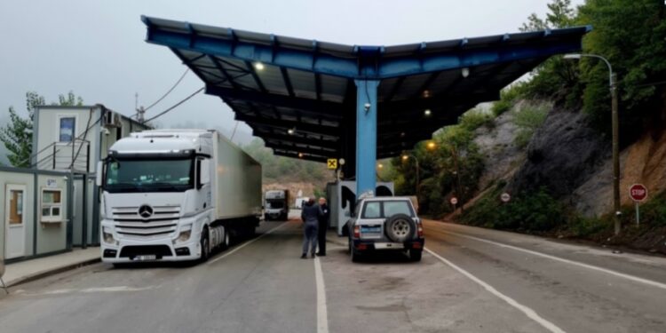 Arrestohet kosovari në Jarinje, dyshohet se prezantoi dokumente serbe false