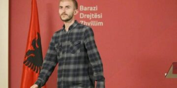 Manxhuka i VV-së sul’mon pronarët e mediave: Janë spin-erat që në kor ia mbajnë zhagun opozitës