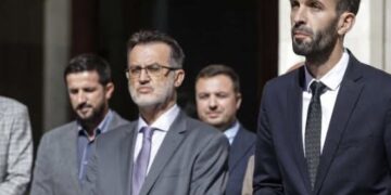 Përçahet Lista për Familjen? Pacolli pritet të garojë me PDK-në, Rrahmani e Korenica nuk i bashkohen