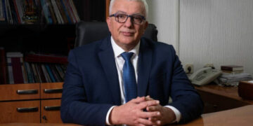 Kryeparlamentari pro-rus i Malit të Zi i referohet Kosovës si “administratë”, kërkon lirimin e 3 shtetasve të tij