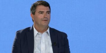 “Këta palaço, të pafytyrë”- Florin Krasniqi thotë se VV-ja tentoi t’ia mbyllte hidrocentralin