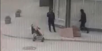 U sulmuan me th’ikë nga një i panjohur, flet dëshmitari për rastin që ndodhi para shtëpisë së tij në Ferizaj