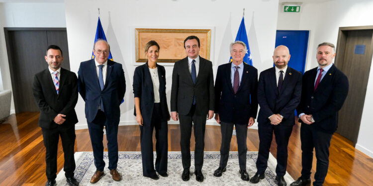 Kurti pret delegacionin e Asamblesë Rajonale të Evropës, pjesë e Asamblesë së Frankofonisë