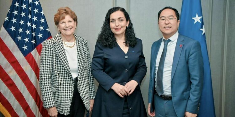 Presidentja takon një delegacion bipartizan të Kongresit Amerikan, të udhëhequr nga senatorja Jane Shaheen