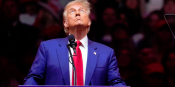 Trump shpërblen aleatët besnikë me role kyçe