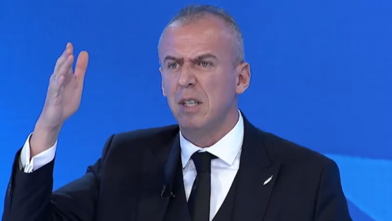 Pushteti i sulet Hykmete Bajramit: Zv/ministri i Drejtësisë e quan ‘analfabete funksionale’