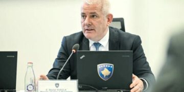Sveçla priti ambasadoren e re të Holandës në Kosovë