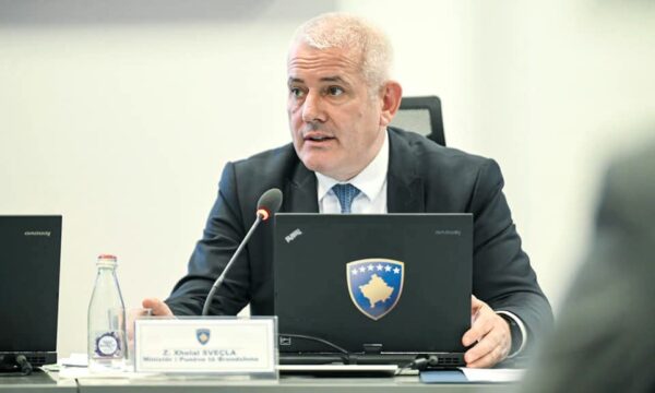 Sveçla priti ambasadoren e re të Holandës në Kosovë