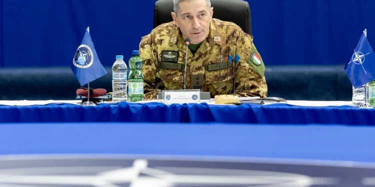 Komandanti i KFOR-it: Paqja e qëndrueshme mes Kosovës dhe Serbisë kërkon zgjidhje politike