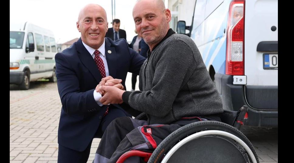 Haradinaj premton pensione prej 500 euro për personat me nevoja të veçanta