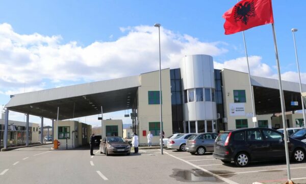 Një 35-vjeçar nga Kosova kapet me kanabis në pikën kufitare në Muriqan
