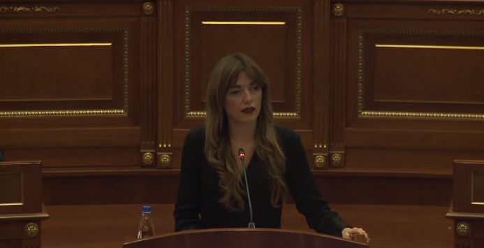 E aku’zoi qeverinë për dje’gien e IML-së, Haxhiu i bën thirrje Prokurorisë për ta intervistuar Kadrijajn