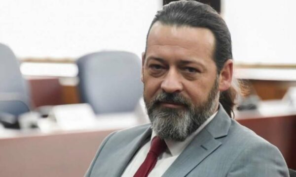 Gëzim Sveçla del para Gjykatës – Prokuroria kërkon që t’i caktohet masa e arre’stit shtëpiak
