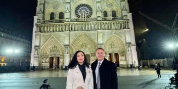 Osmani: Notre Dame – simbol i qëndrueshmërisë dhe bukurisë, vazhdon të frymëzojë botën