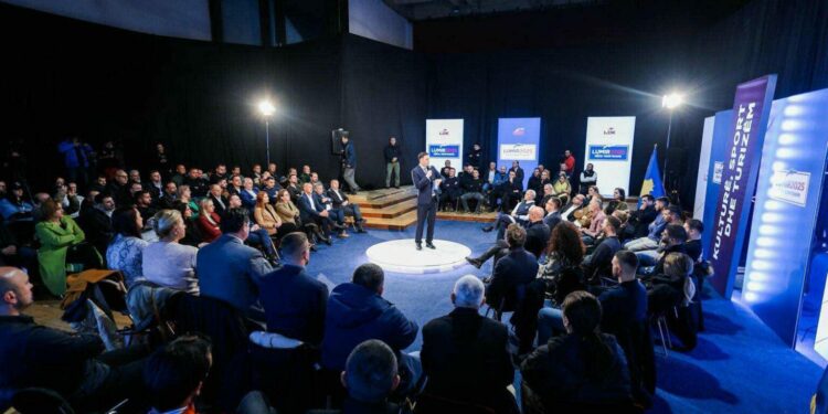 Abdixhiku zotohet për investimin më të madh në historinë e sportit kosovar: Stadium Kombëtar, pallat olimpik e pishinë olimpike