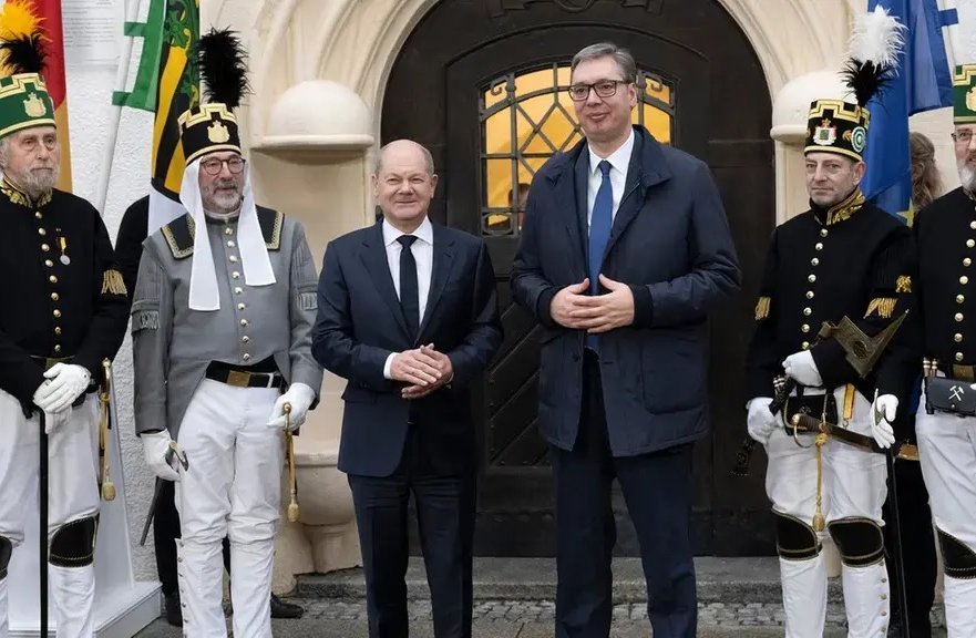 Scholzi pas takimit me Vuçiqin: Ka një marrëveshje Kosovë-Serbi e cila duhet të zbatohet