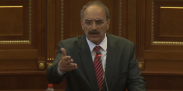 Jahja Koka nuk futet në garën për deputet, thotë se kuvendi nuk është vend i denjë për një intelektual si ai