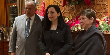 Osmani takohet me Sekretarin e Marinës së ShBA-së, bisedojnë për forcimin e partneritetit mes dy vendeve