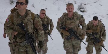 Ushtarë amerikanë patrullojnë në veri të Kosovës, KFOR-i: Pjesë e misionit për të garantuar mjedis të sigurt e të qetë