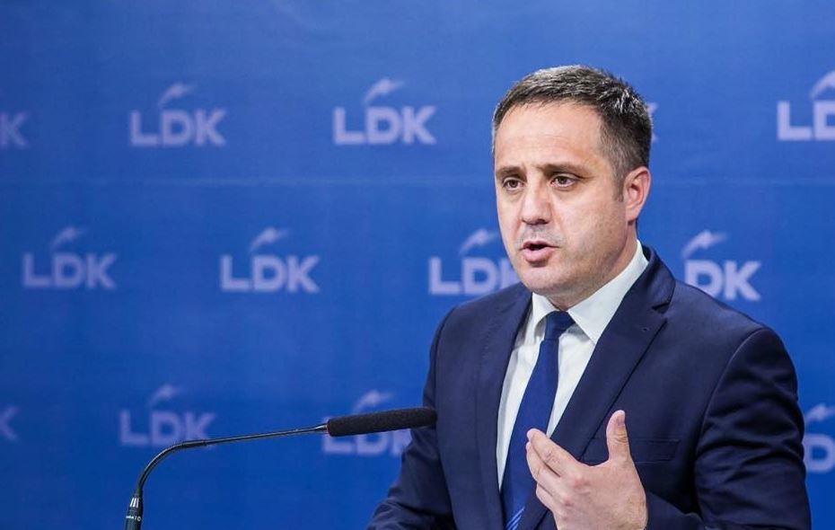 Selmanaj i ashpër me VV-në: Shumicë parlamentare për faqe të zezë – Turp
