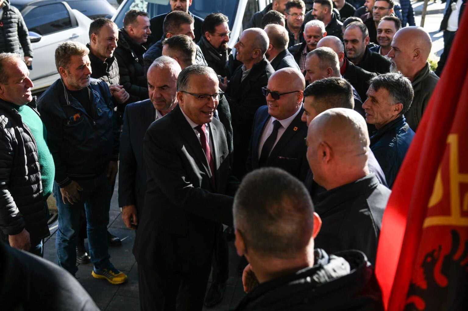 Bedri Hamza në Ditën e Veteranit: Pa UÇK-në nuk do të kishte liri, pavarësi dhe shtet, 50% rriten pensionet për kategoritë e luftës