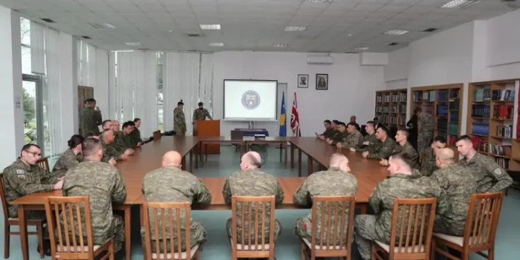 Ekipet ushtarake të Mbretërisë së Bashkuar mbështesin FSK-në