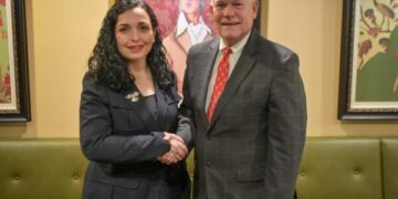 Osmani në Washington takohet me kongresistin republikan: Konfirmoi përkushtimin për bashkëpunim në dobi të paqes dhe sigurisë