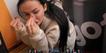 Xheneta mbyllet në lavanderi dhe qanë me dënesë, pasi Gjesti ja përmendi aktivitetin “nen jorgan”