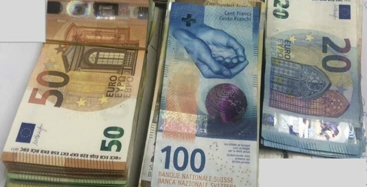 Shtetasit të Serbisë i kapen 12 mijë e 240 euro të padeklaruara nga Policia e Kosovës