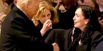 Ceremonia e rihapjes së Katedrales Notre Damme, Presidentja Osmani shtrëngon duart me Presidentin e zgjedhur Donald Trump