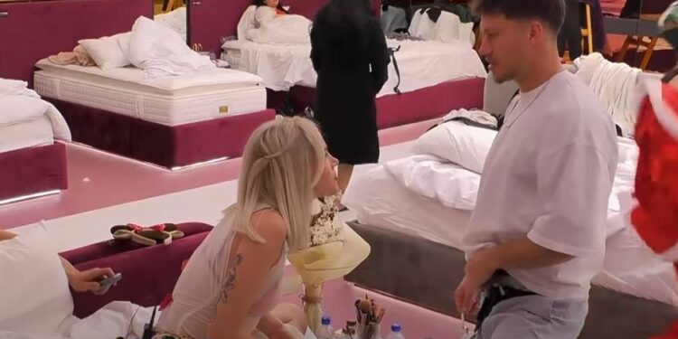 Sara e kritikon Drilonin: Shakatë që bën ti, ata i përdorin kundër meje – VIDEO