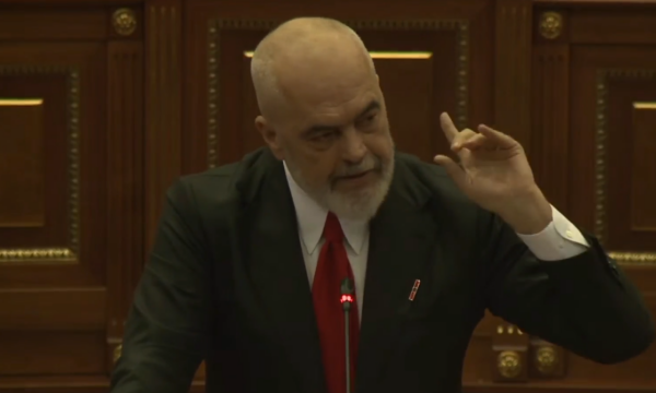 Rama zëshëm i kërkon Kosovës zbatim të njëanshëm të obligimeve të dialogut: S’është leksion, por një opinion vëllazëror