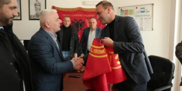 Haradinaj godet Gjykatën Speciale: Reçaku do të marrë drejtësi – bashkëluftëtarët në Hagë do të lirohen