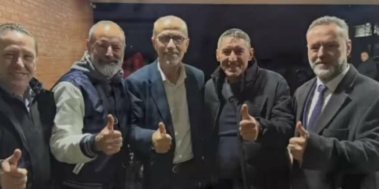 Haxhiu merr mbështetje të madhe në lagjjen e Kadri Veselit: Pritje që na emocionoi dhe njëkohësisht na motivoi të punojmë edhe më fort