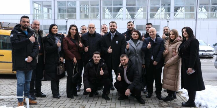 Lushtaku takime me kryetarë të nëndegëve, aktivistë dhe përkrahës të PDK-së: Të bashkuar për të forcuar vizionin tonë për të ardhme më të mirë