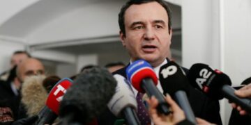 Bojkoti i VV-së ndaj televizioneve, 13 organizata ndërkomëbtare të medias të shqetësuara i shkruajnë letër Kurtit
