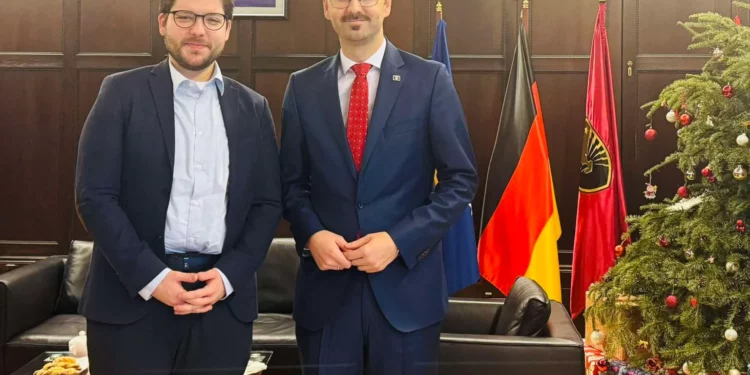 Adis Selimi kandidon për deputet në Bundestagun gjerman, babain e ka nga Mitrovica e nënën nga Bosnja