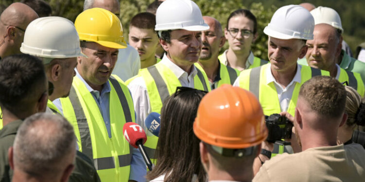 Rruga që s’përfundoi kurrë, Kurti në vitin 2021: Kismet pas 2 ose 3 vjetësh do të udhëtojmë së bashku prej Prizrenit në Tetovë, veç për kafe (VIDEO)