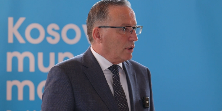 Hamza premton: Nëse pagat për 50%, e pensionet për 70% s’i rris brenda vitit të parë, jap dorëheqje